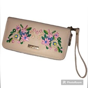 Kensie Floral Wallet Trifold Women's GUC
